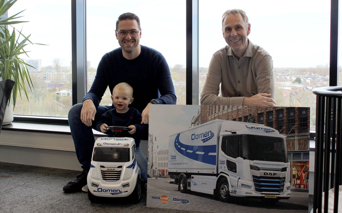 Oomen investeert in duurzame toekomst met vier volledig elektrische DAF-trucks